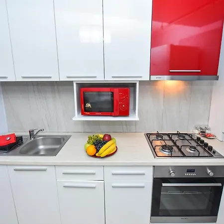 Pierre Cardin Deluxe With Terrace By Magniflex