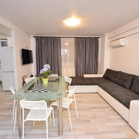 Pierre Cardin Deluxe With Terrace By Magniflex *