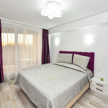 Pierre Cardin Deluxe With Terrace By Magniflex Апартаменти