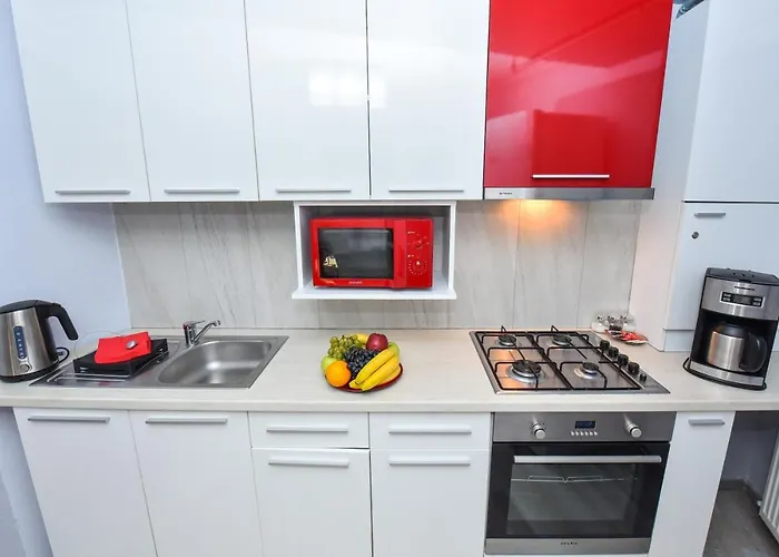 Pierre Cardin Deluxe With Terrace By Magniflex