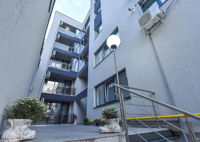 Pierre Cardin Deluxe With Terrace By Magniflex