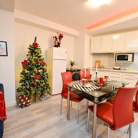 Pierre Cardin Deluxe With Terrace By Magniflex Apartment Bucharest