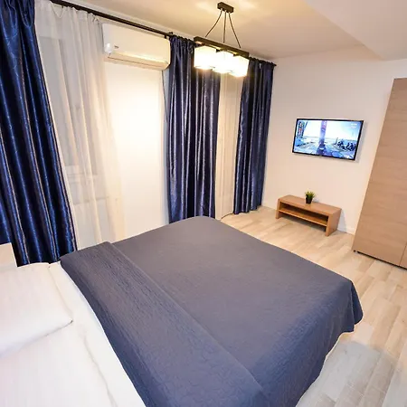 Pierre Cardin Deluxe With Terrace By Magniflex Apartment *